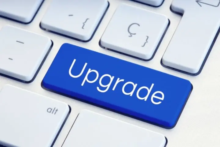 Image representing part of a keyboard with an UPGRADE key announcing Diskover version updates and upgrades.